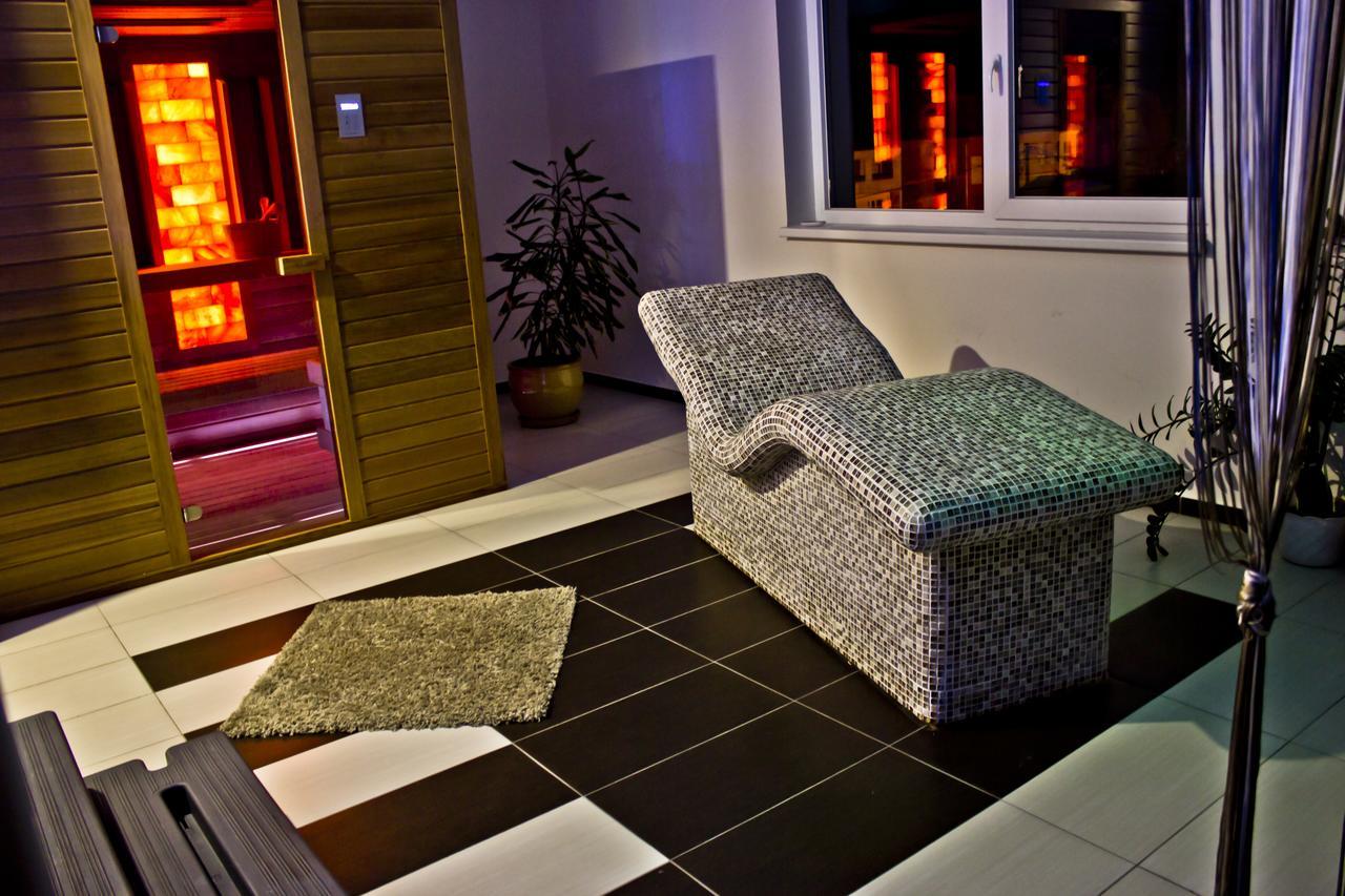 Motel Goerfoel Veľký Meder Bagian luar foto